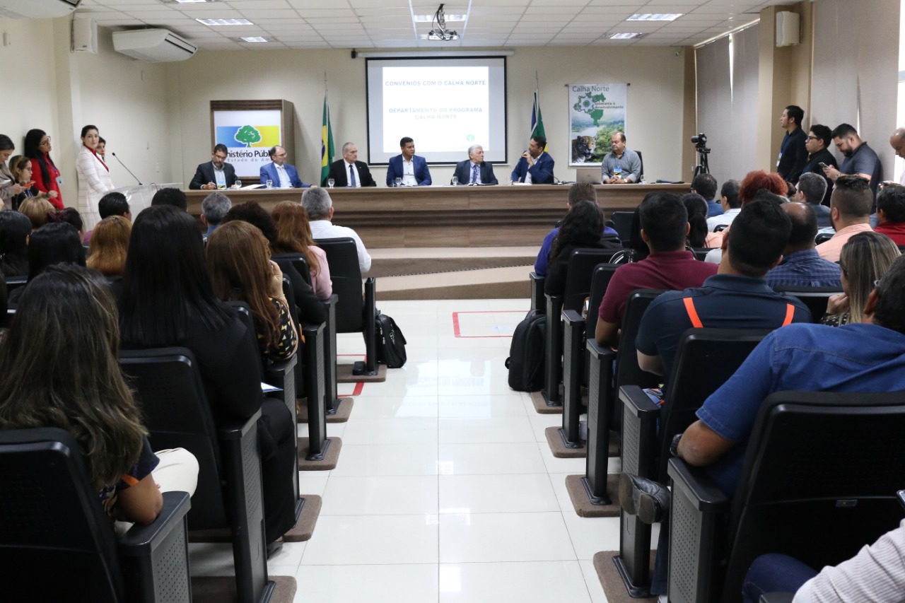 Workshop orienta sobre a formalização, execução e prestação de contas dos convênios celebrados com o Programa Calha Norte