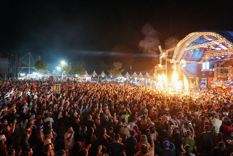 Com apoio do Governo do Estado, 30º Festival do Abacaxi agita Porto Grande com shows e atrações culturais