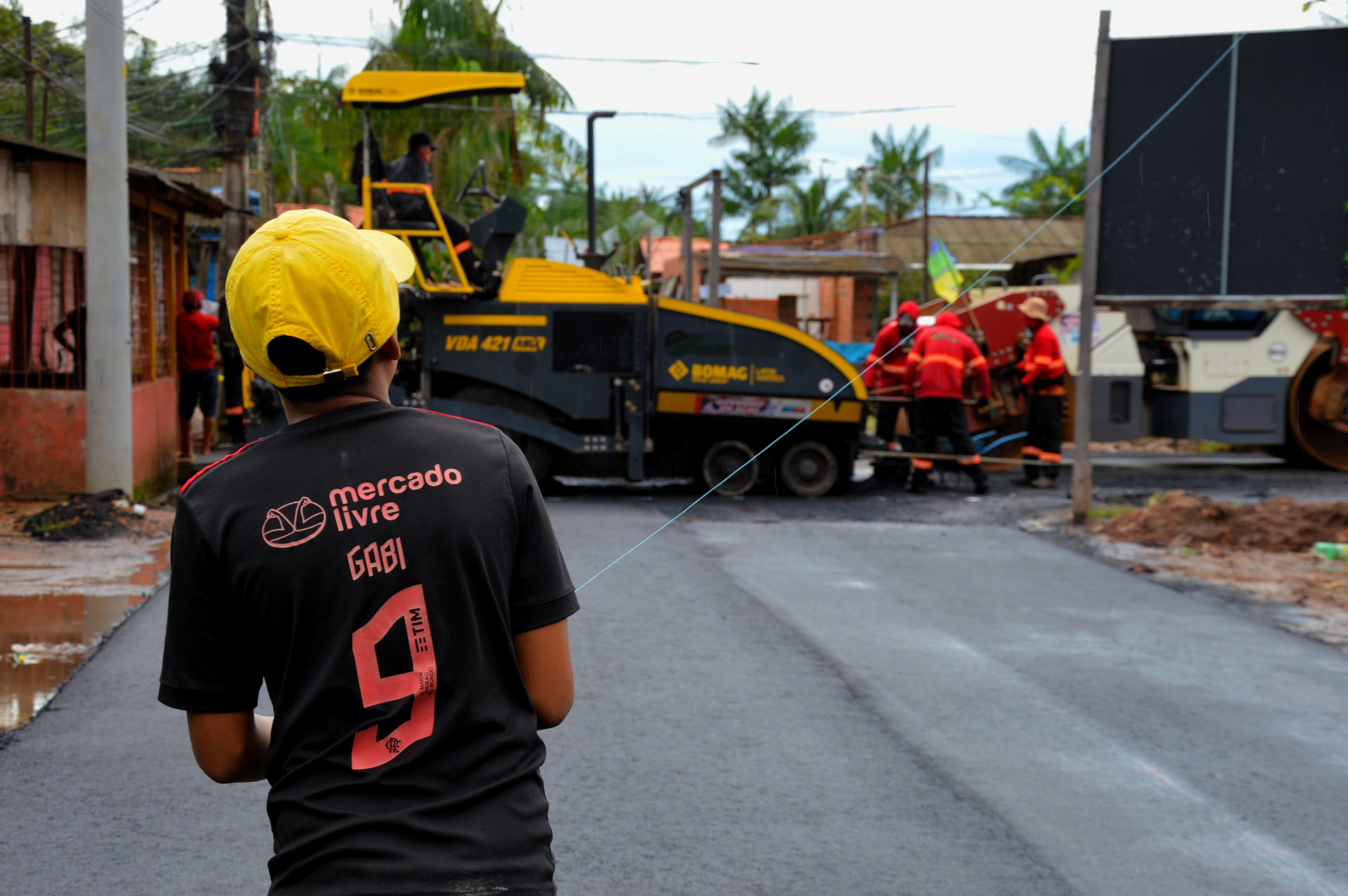 Governo do Amapá inicia nova frente de pavimentação asfáltica no distrito da Fazendinha