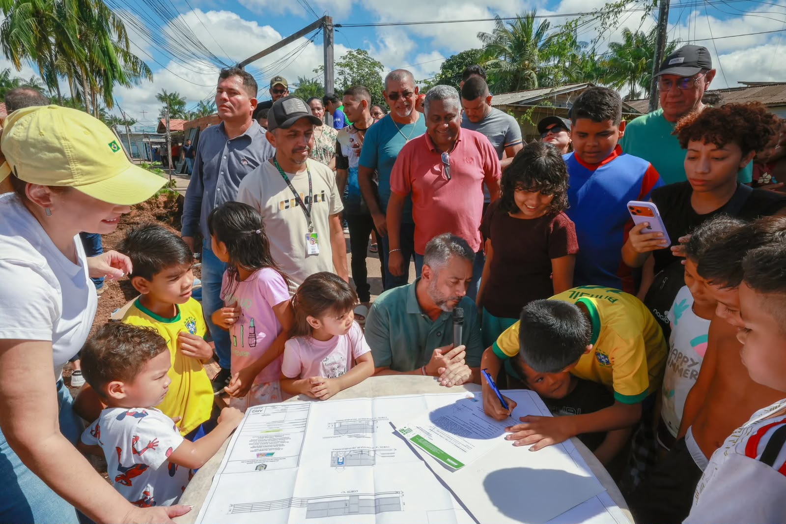 Governador Clécio assina ordem de serviço para novo espaço de lazer na Ponte do Apertadinho, na Zona Sul de Macapá