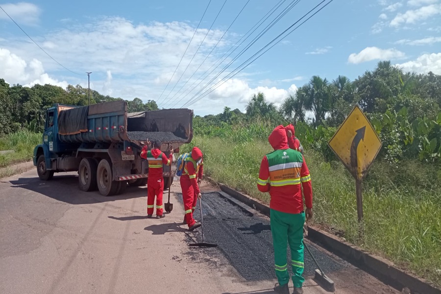 Governo do Amapá realiza força-tarefa para recuperar a rodovia Josmar Pinto
