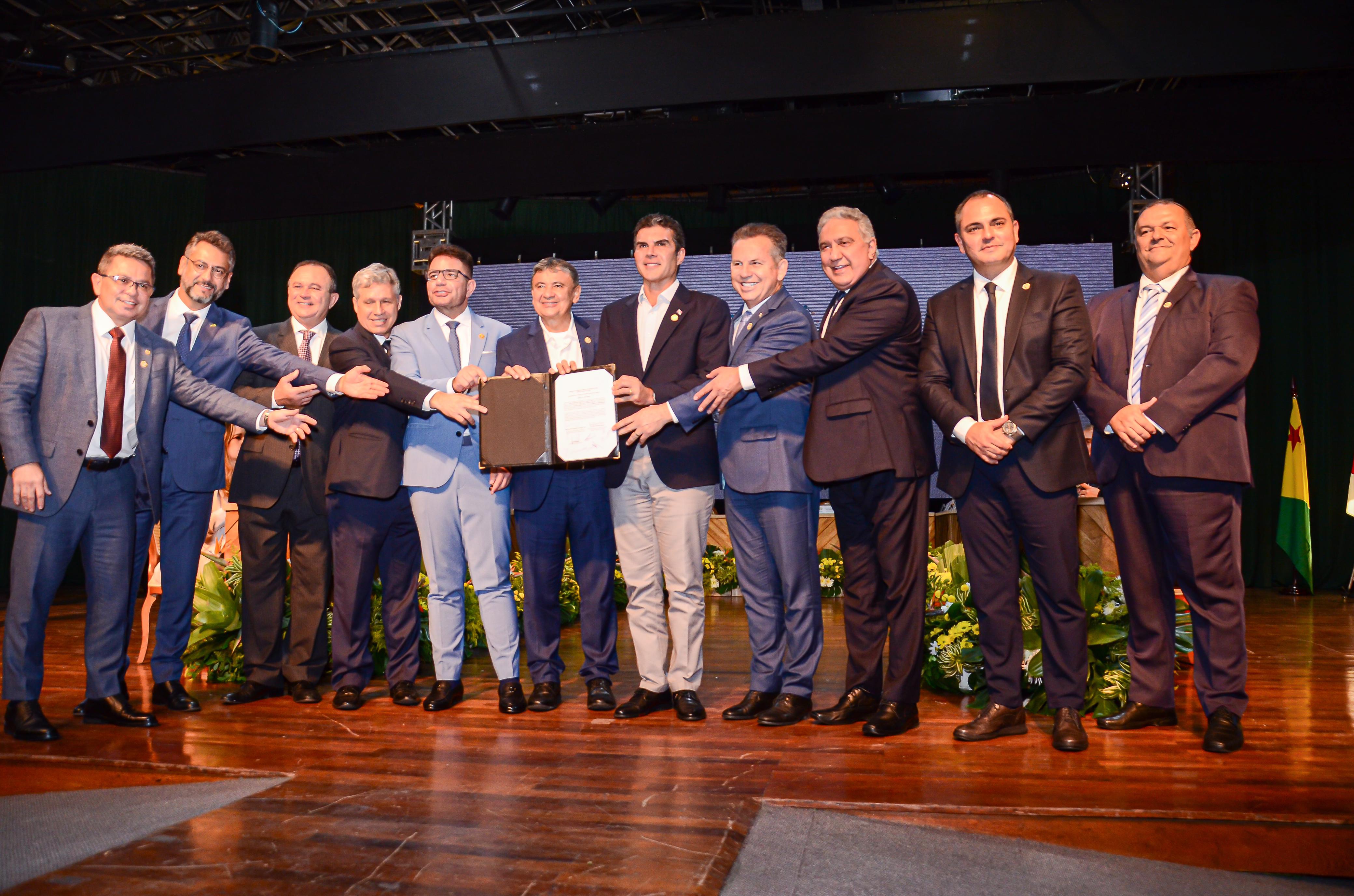 Tecnologia e floresta em pé: governadores da Amazônia Legal compactuam esforços contra mudanças climáticas na 'Carta do Rio Branco'