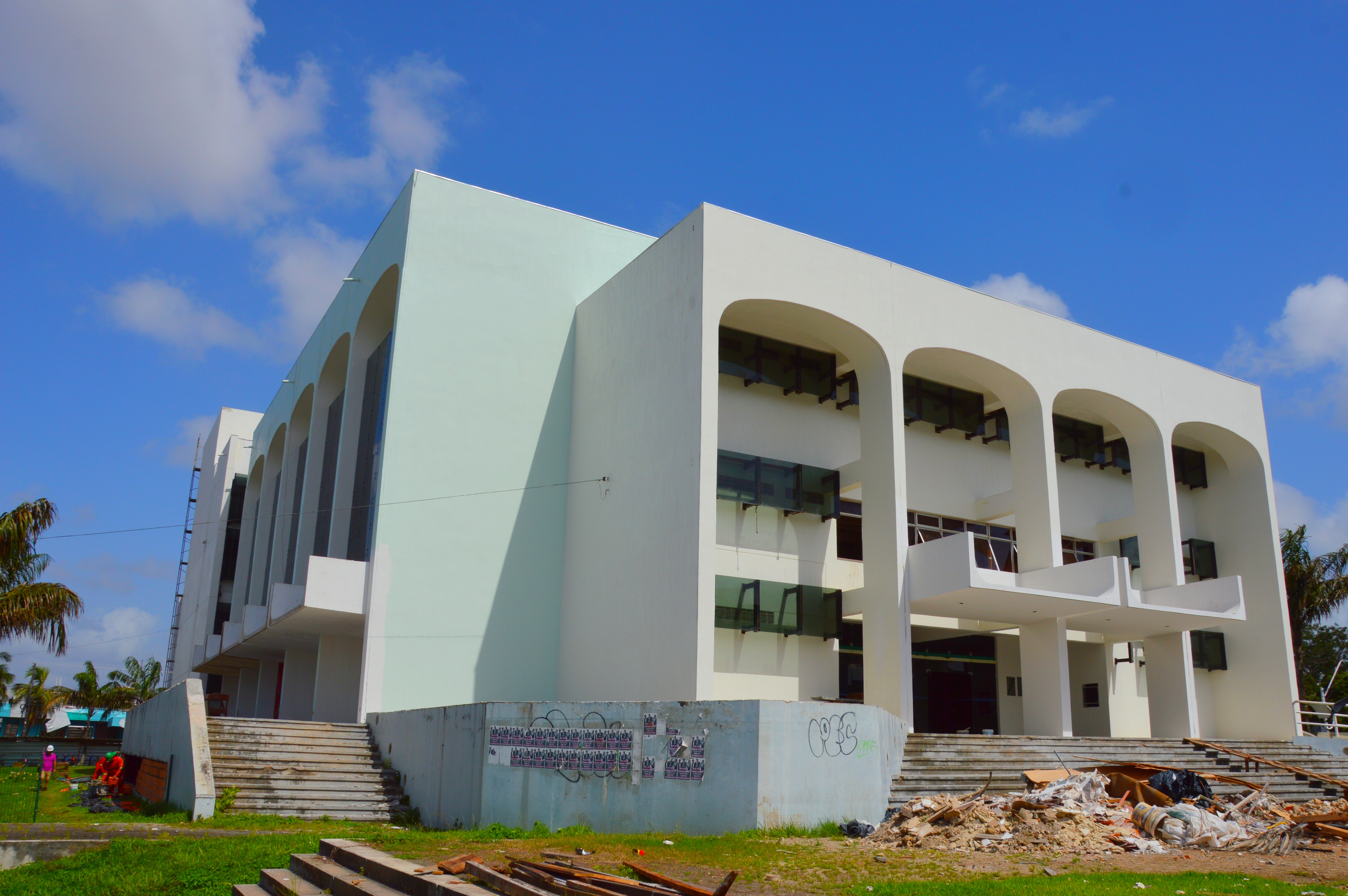 Governo do Amapá intensifica obras no Teatro das Bacabeiras para alinhamento a padrões internacionais de segurança e acústica