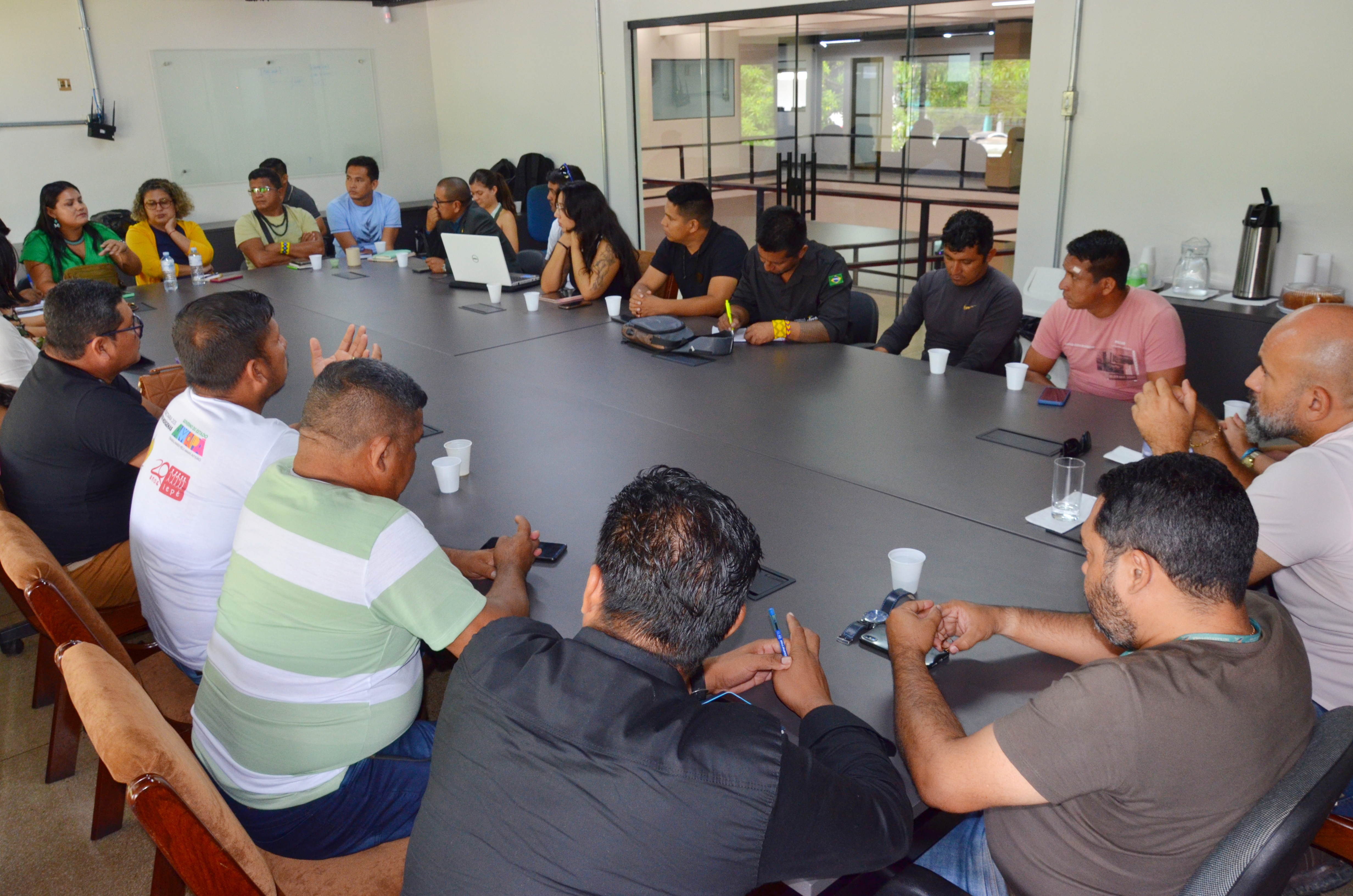 Lideranças indígenas das aldeias de Oiapoque apresentam ao Governo do Amapá demandas para melhorar infraestrutura