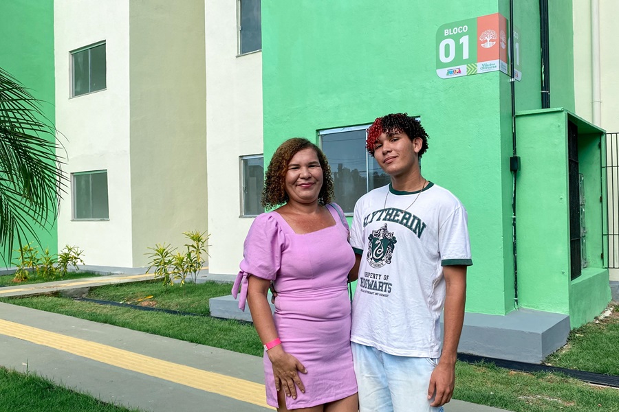 ‘É do jeitinho que eu queria e sempre sonhei’, diz contemplada com apartamento no Residencial Vila dos Oliveiras entregue pelo Governo do Amapá