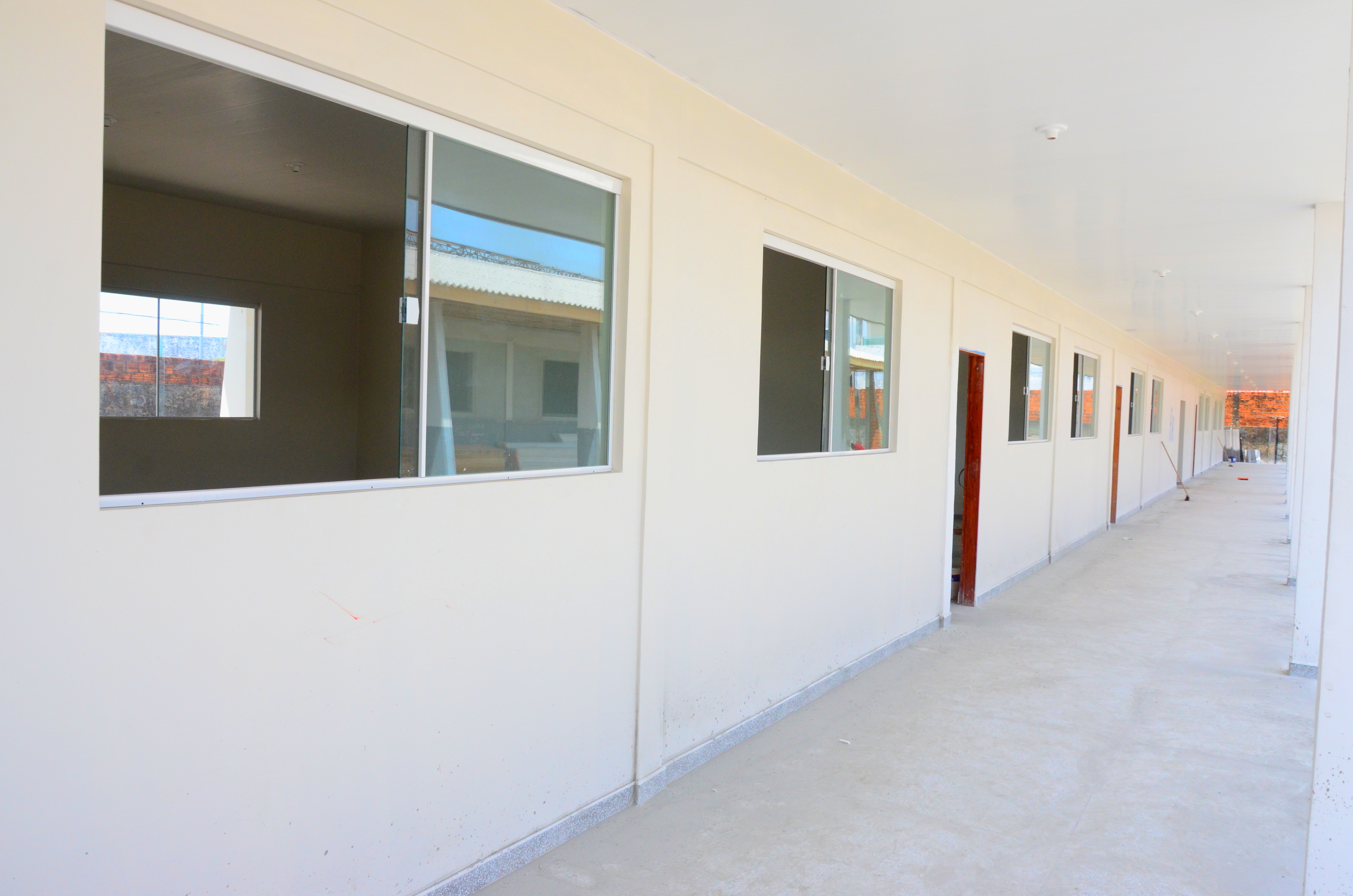 Obra da Escola Estadual Lauro Chaves, em Macapá, avança para bloco de salas, quadra poliesportiva e banheiros