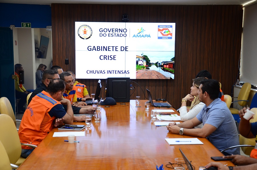 Governo do Amapá auxilia Prefeitura de Macapá a elaborar decreto de emergências devido as fortes chuvas