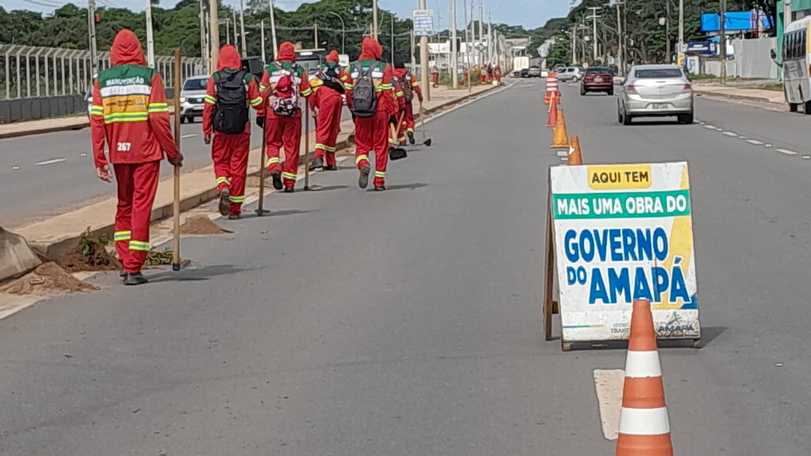 Governo do Estado inicia serviços de manutenção da Rodovia Duca Serra, em Macapá