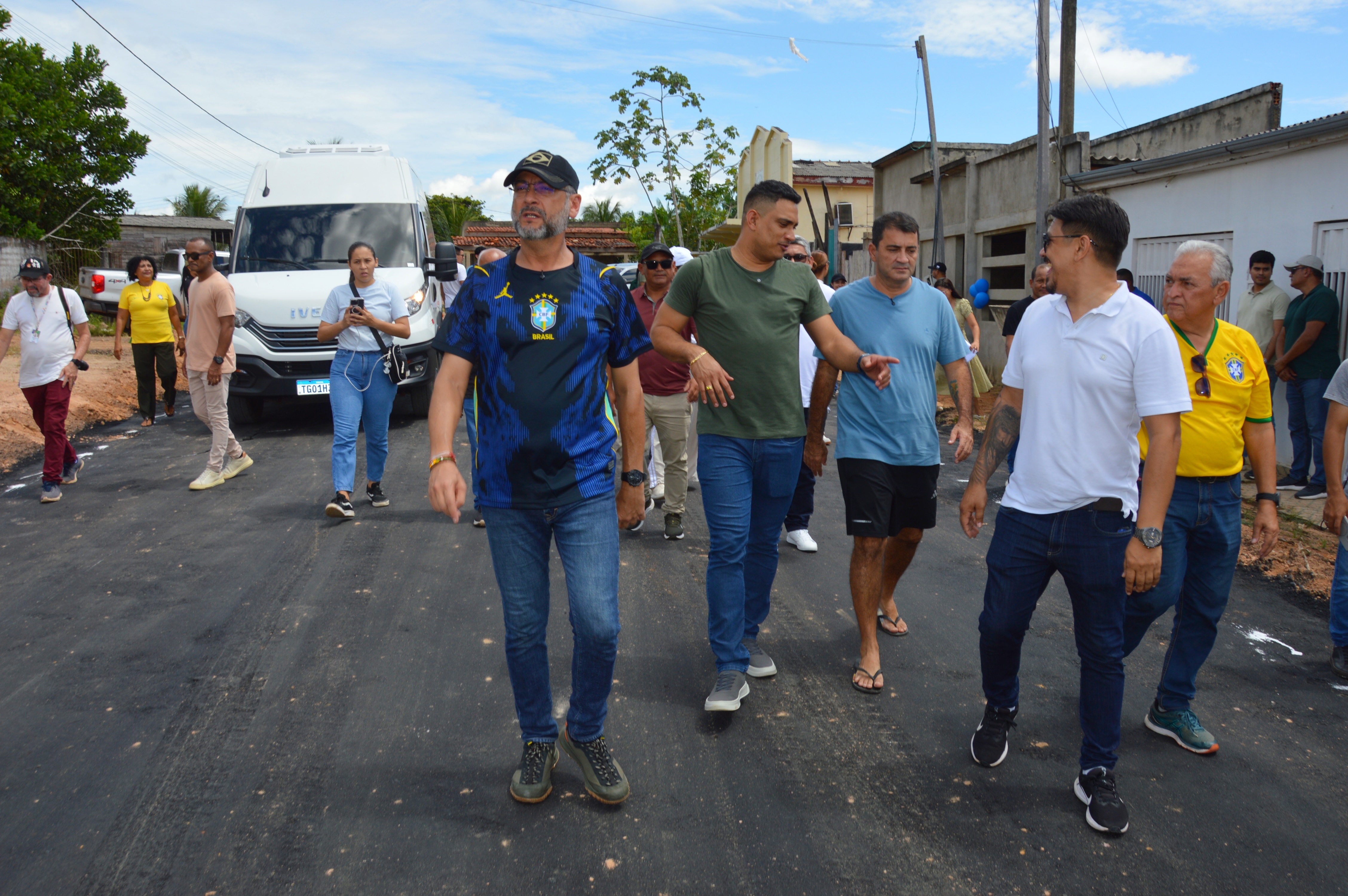 Governador Clécio amplia investimentos no Vale do Jari e anuncia mais 16 km de asfalto e novas Pontes Firmes em Laranjal