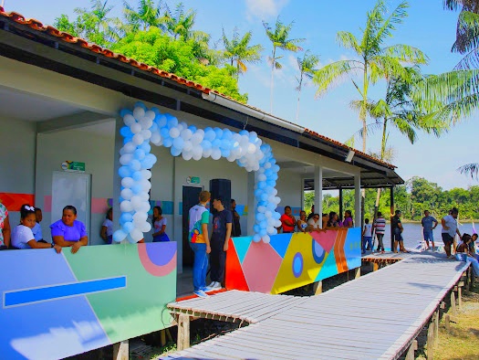 Governo do Amapá entrega prédio para funcionamento da Escola Estadual João Amanajás, na comunidade ribeirinha Ipixuna Miranda