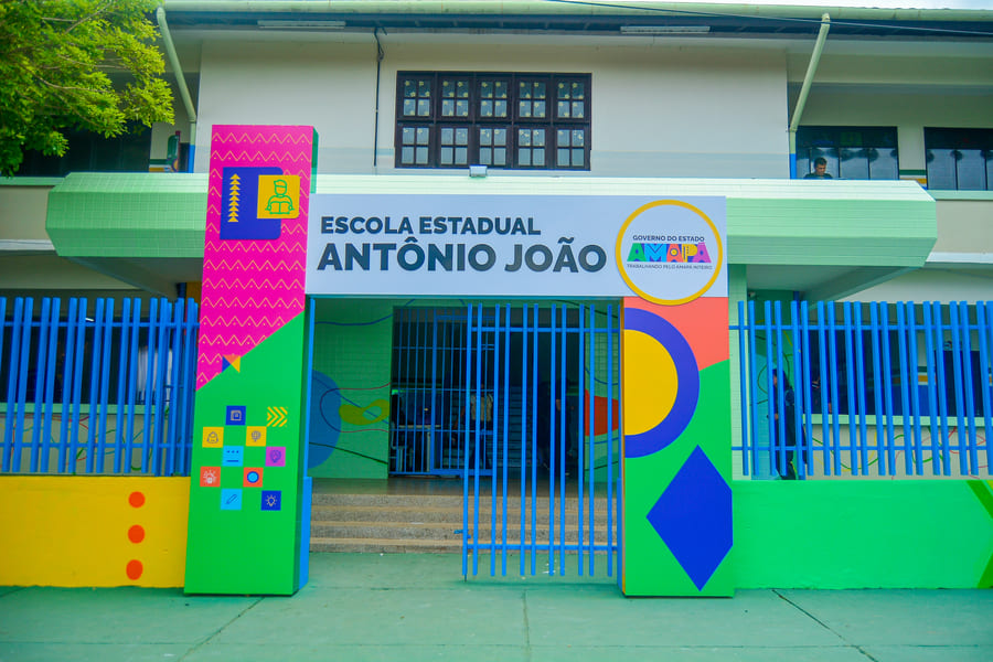 'Adotamos uma metodologia inovadora, com ambientes de aprendizagem modernos', destaca governador Clécio Luís ao entregar a Escola Antônio João