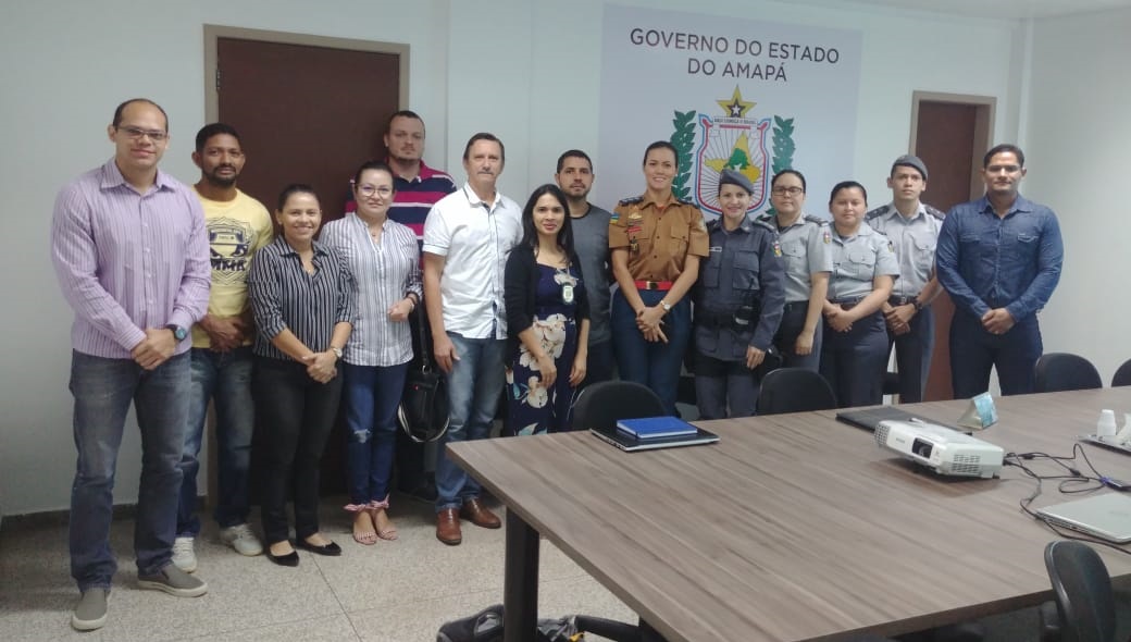 REUNIÃO DISCUTE CRIAÇÃO DE BANCO DE PROJETOS NA ÁREA DE CAPACITAÇÃO DE SERVIDORES DA SEGURANÇA PÚBLICA