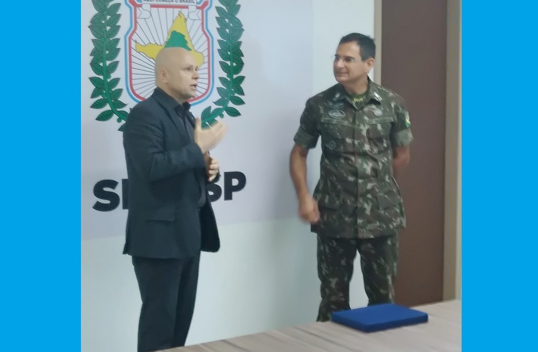 SEJUSP HOMENAGEIA COMANDANTE VIANA FILHO COM PLACA DE HONRA