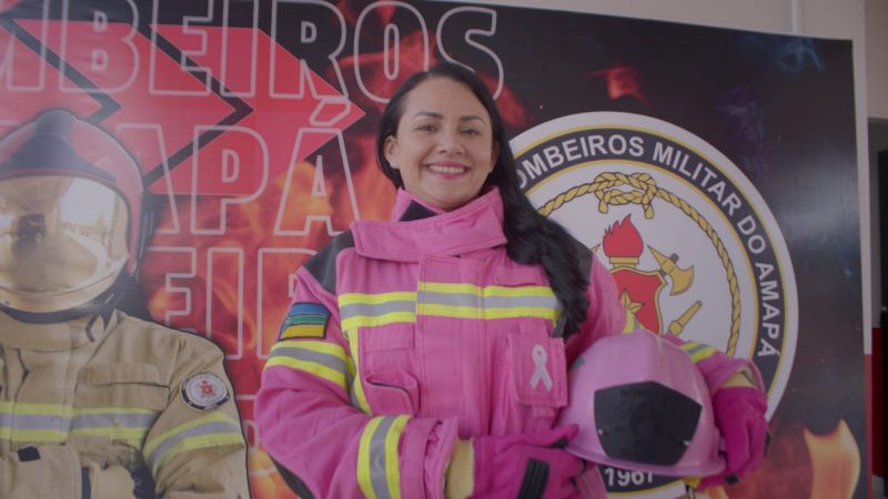 'Fui forjada para aguentar guerras', diz sargento do Corpo do Bombeiros Militar que superou o câncer de mama