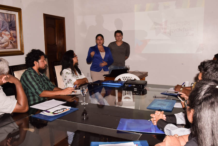 GEA apresenta a prefeitos políticas públicas voltadas para a juventude