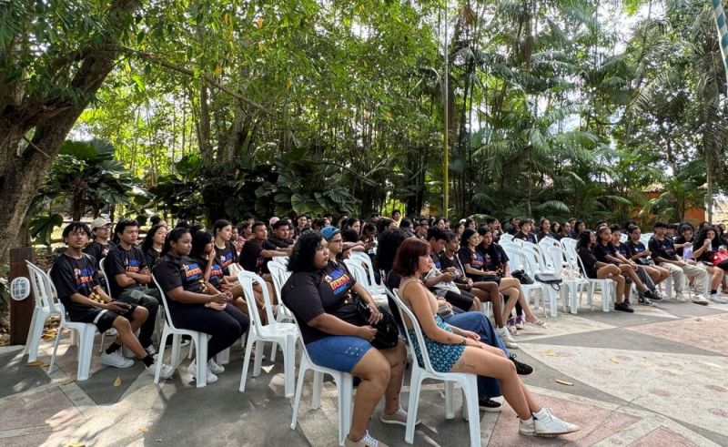 Governo do Estado realiza atividade de conexão com a natureza para beneficiários do programa Jovem Descolado