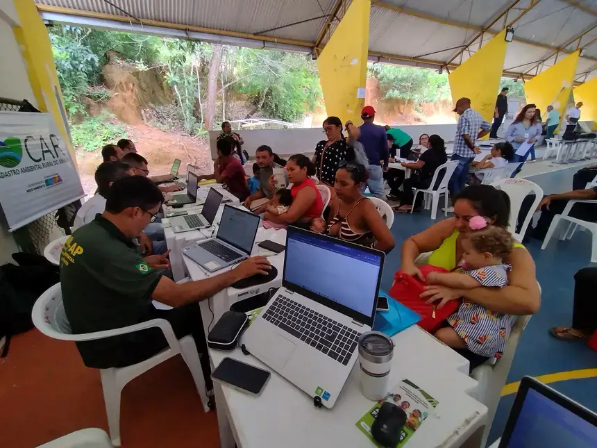 Moradores de Porto Grande recebem 4ª edição de atendimento rural realizada pelo Governo do Amapá e órgãos federais