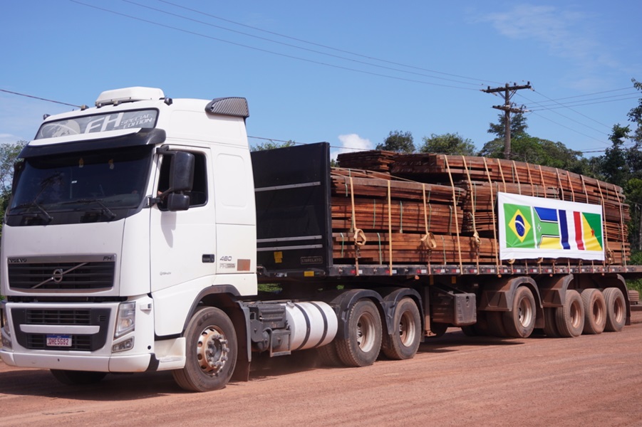 Amapá exporta pela primeira vez madeira certificada para Guiana Francesa