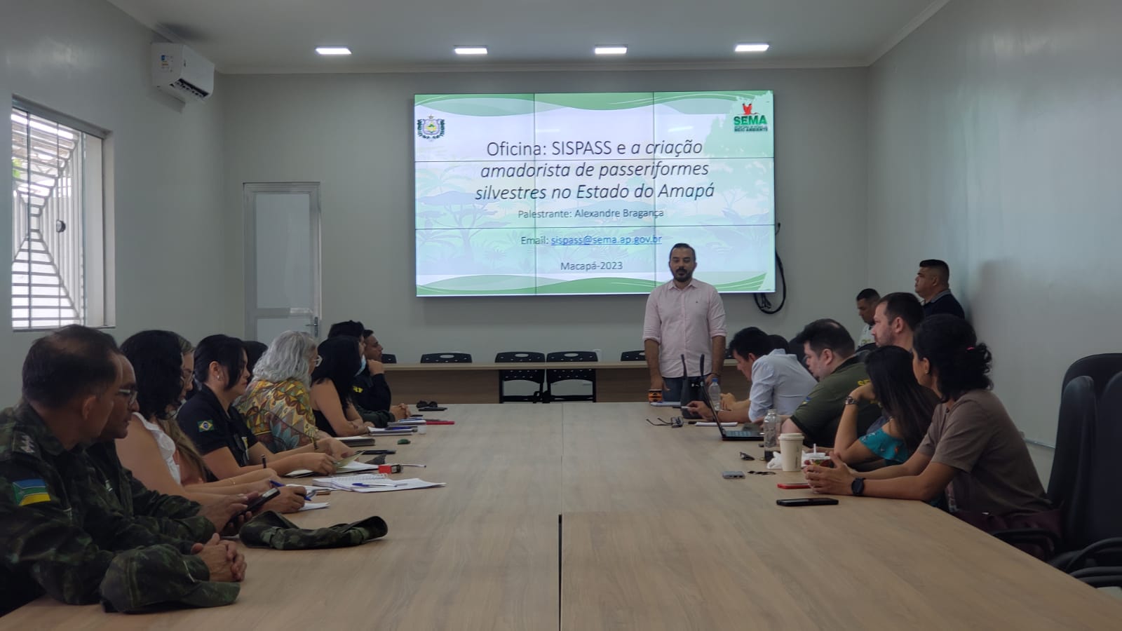 Sema realiza a primeira reunião técnica sobre a criação de passeriformes silvestres no Amapá 