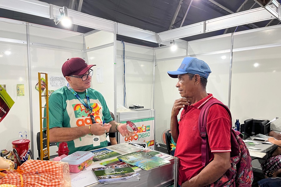 Educashow: performance lúdica sobre o meio ambiente encanta visitantes durante a 30ª Agropesc, no município de Amapá