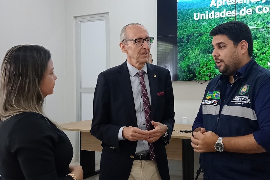 Embaixador da Áustria elogia modelo de manejo florestal do Amapá e discute parcerias de desenvolvimento sustentável