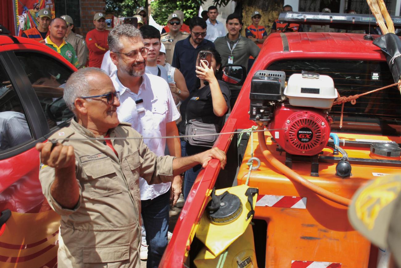 Governador Clécio Luís instistui decreto para prevenir impactos da estiagem e combater incêndios florestais no Amapá