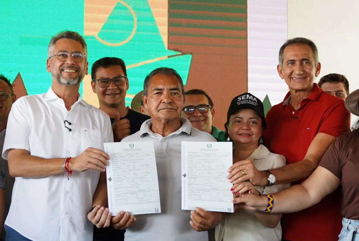 'Agora posso dizer que essa terra é minha', diz agricultor ao receber título de propriedade no lançamento do 'Terra da Gente', do Governo do Amapá
