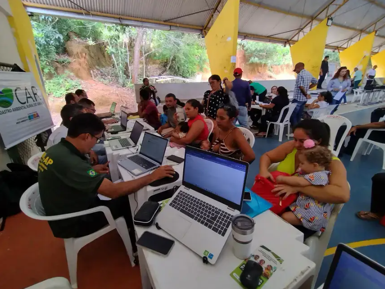 Moradores de Porto Grande recebem 4ª edição de atendimento rural realizada pelo Governo do Amapá e órgãos federais