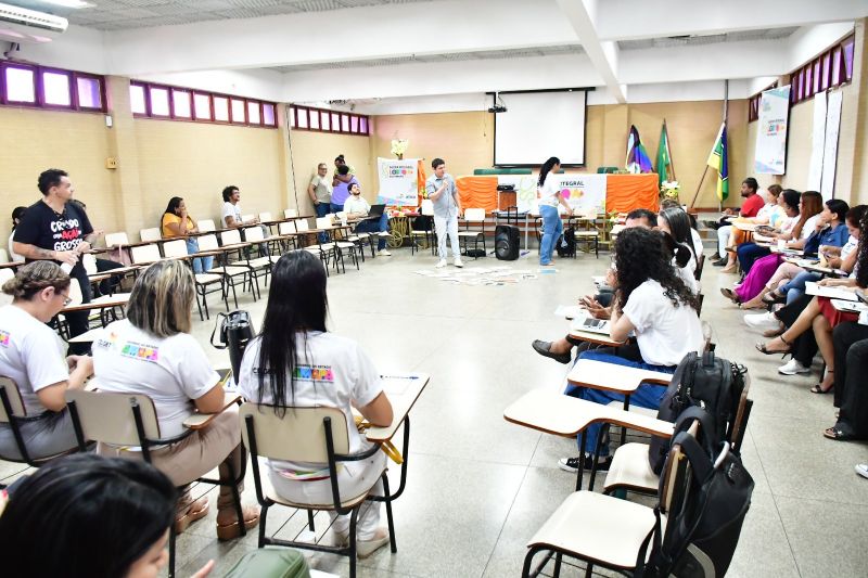 Governo do Amapá fortalece construção do plano de atenção integral à saúde LGBTQIA+ durante capacitação em Macapá