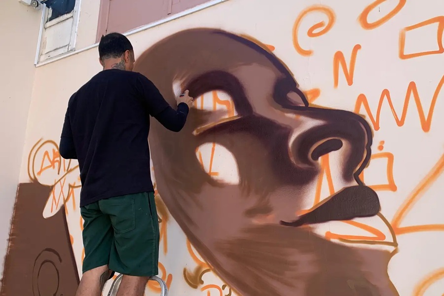 Arte e acolhimento: pinturas em grafite transformam as paredes da ala psiquiátrica do Hospital das Clínicas Dr. Alberto Lima