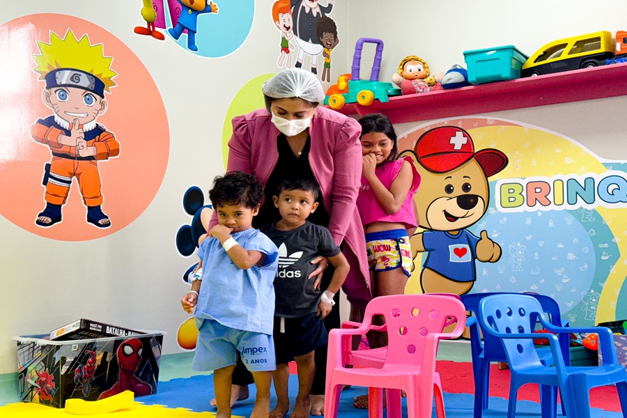 Hospital da Criança e do Adolescente utiliza brinquedoteca como método terapêutico para pacientes internados, em Macapá