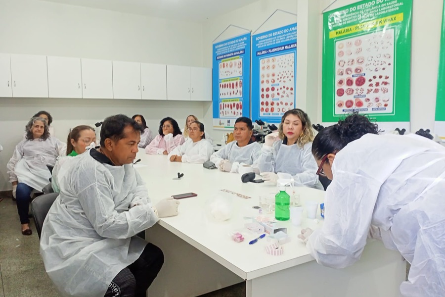 Governo do Amapá capacita agentes para realização de testes de malária e confecção da gota espessa, em Macapá