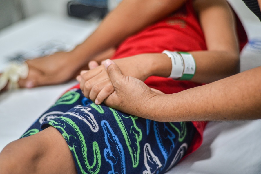 'Meu filho foi muito bem acolhido aqui', relata mãe de paciente do Hospital da Criança e do Adolescente, em Macapá