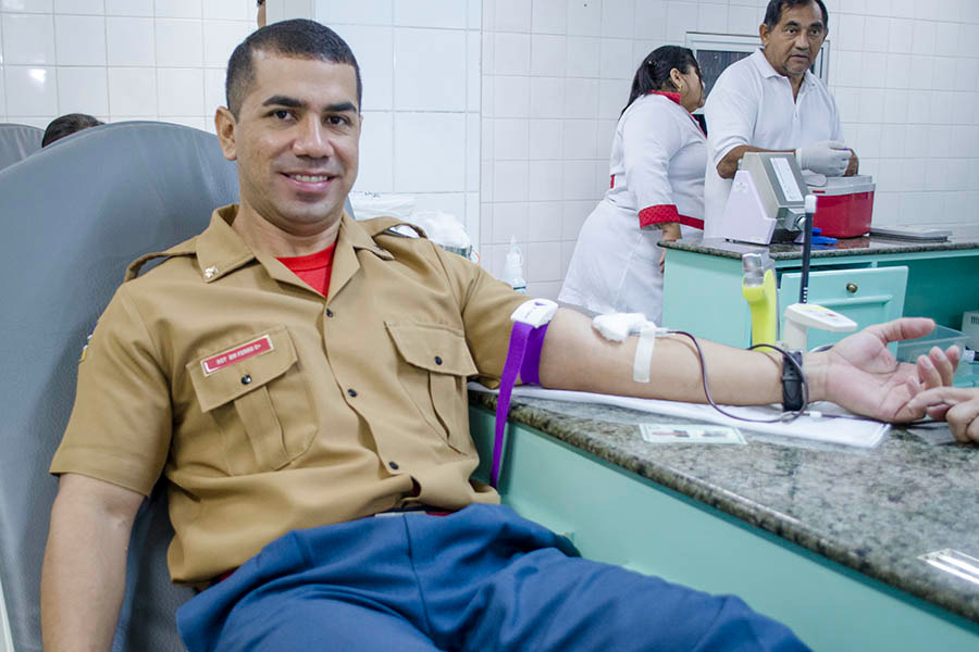 Doação de sangue: Bombeiros participam de campanha do Carnaval