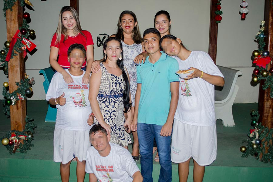 Pacientes psiquiátricos ganham festa natalina