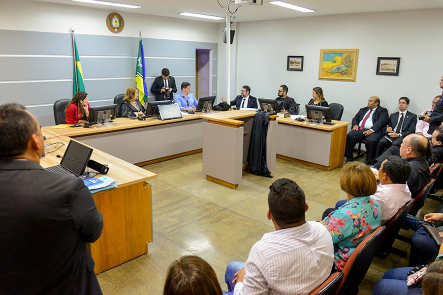 Governo começa a regularizar passivos do SUS com os municípios amapaenses
