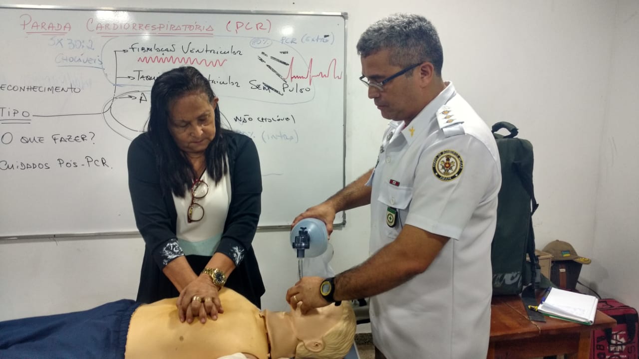 Hospital da Mulher capacita servidores para atendimento de primeiros socorros