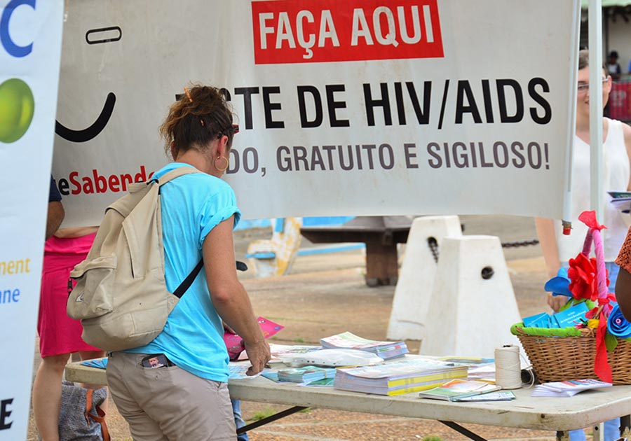 Seminário, no Amapá, busca estratégias para conter casos de HIV/Aids entre jovens