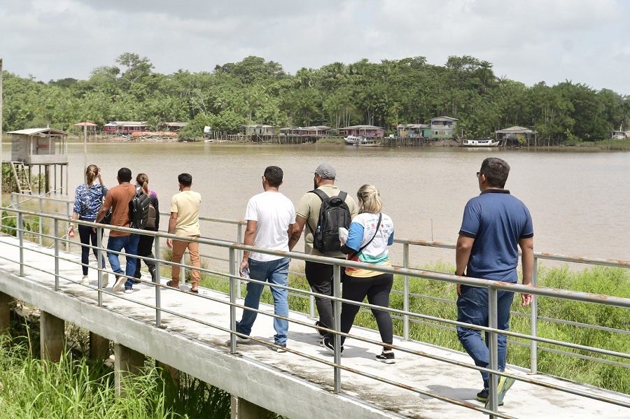 Governo do Estado inicia preparativos para levar programa Mais Sorrisos à Vila Maranata, em Mazagão