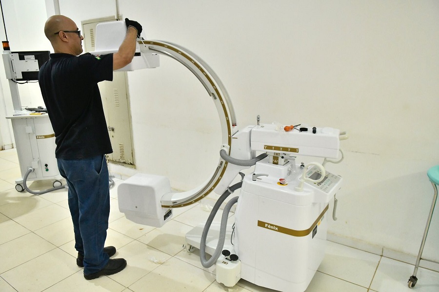 Governo do Amapá instala novo arco cirúrgico no Hospital de Santana