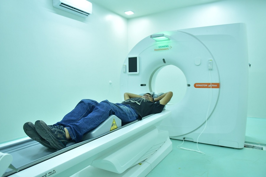 Novo tomógrafo com capacidade de realizar até 100 exames por dia começa a funcionar no Hospital Estadual de Santana