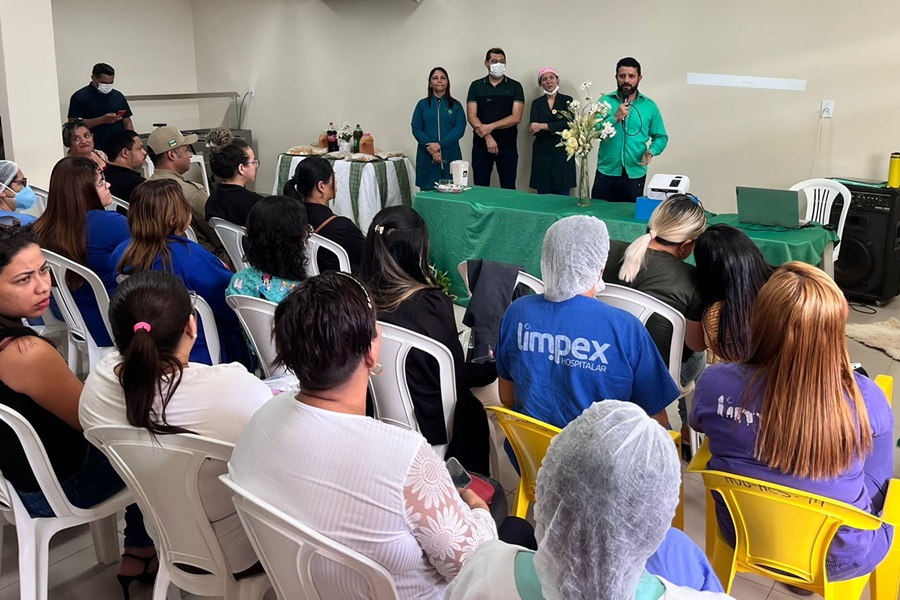 Abril Verde: Governo do Amapá conscientiza servidores do Hospital de Santana sobre prevenção de acidentes no trabalho 