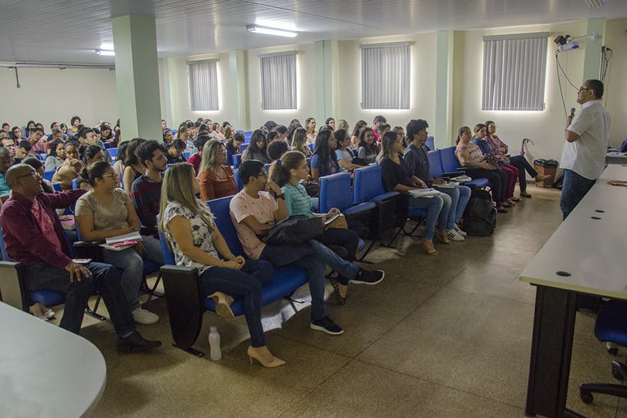 CRDT orienta acadêmicos da Unifap para diagnóstico da hanseníase