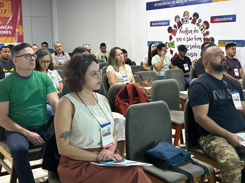 Profissionais de saúde participam de treinamento para identificação e controle de escorpiões promovido pelo Governo do Amapá