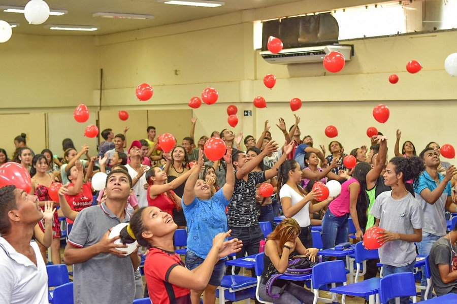 Ação de prevenção de HIV/Aids atende cerca de 300 jovens de periferia