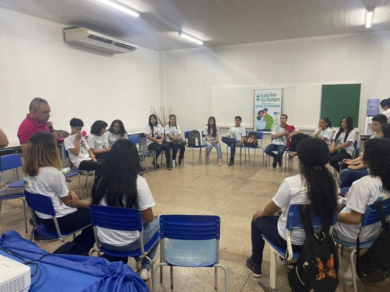 Novembro Azul: Governo do Amapá promove ação de prevenção ao câncer de próstata na escola Augusto dos Anjos, em Macapá