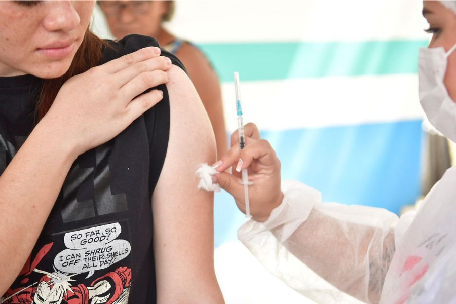 Governo do Amapá adota dose única da vacina contra o HPV no calendário de vacinação