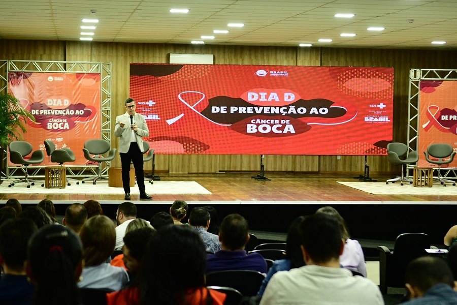 Governo do Estado reúne especialistas de saúde bucal em debate pelo ‘Dia D de Prevenção ao Câncer de Boca’ no Amapá