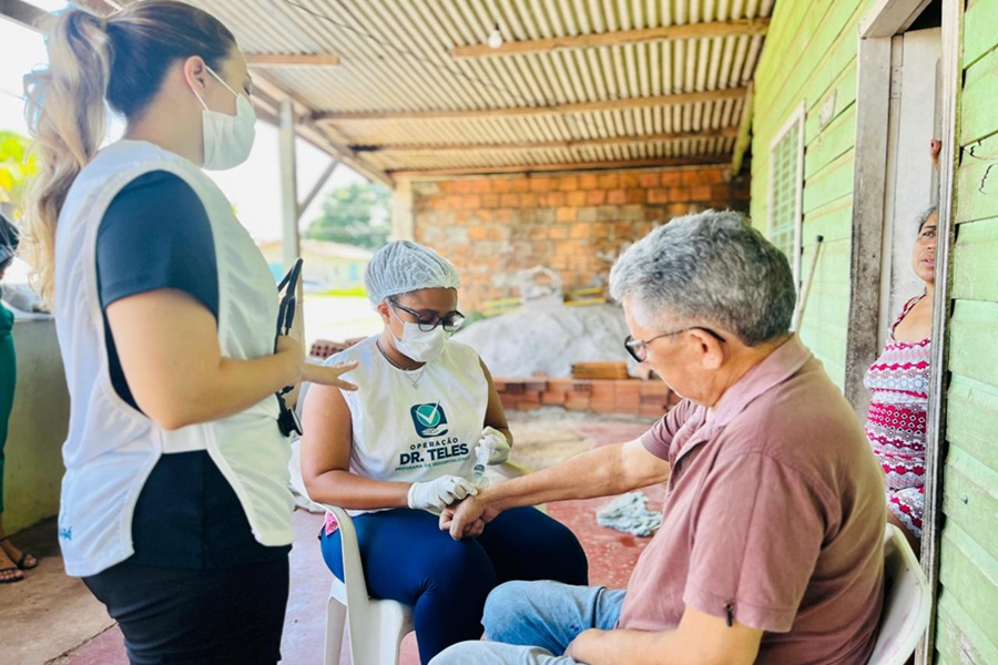 'O atendimento é sério, eles vêm todos os dias, e me consultam', diz paciente do programa Dr. Teles, do Governo do Amapá