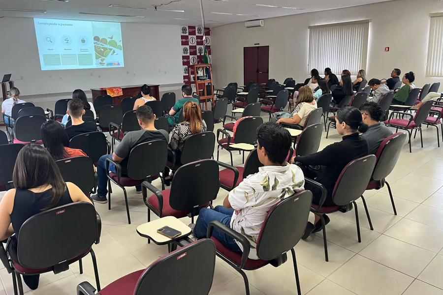 Governo do Amapá qualifica dentistas da Atenção Básica de Macapá para combate à cárie com técnicas modernas
